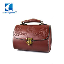 Hot 2015 new Promotions PU shoulder handbags Carved fashion styling packet British retro small messenger bag Free Shipping