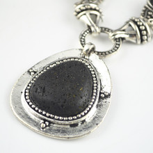 N1SD2 Natural Oval LAVA Stone Necklace Pendant Jewlery Women Vintage Look Tibet Alloy wholesaler Price
