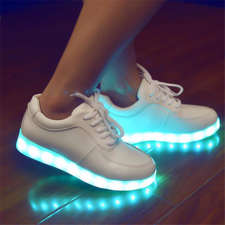 scarpe nike con luci scarpe nike con luci
