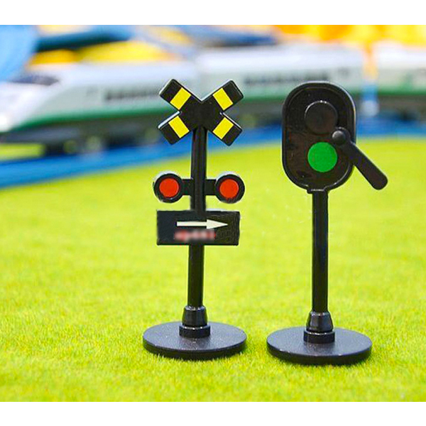 D1052 Free shipping Thomas electric light rail train scene Manually change light traffic light groups Children's toys