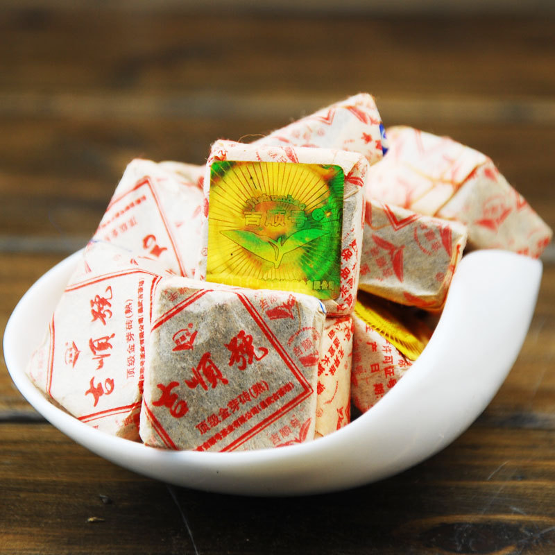 2015 new Yunnan ripe Pu er Tea small brick tea 5g grain buy direct from china