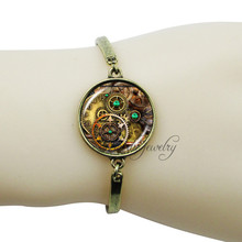 Steampunk jewelry antique bronze plated clock cuff bangle wrist hand chain bracelet vintage art picture photo handmade bangle