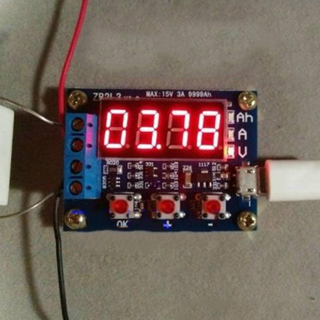 Jenor Zb2l3/ Li-Ion Lithium Capacit/é de batterie au plomb M/ètre Analyseur de testeur de d/écharge