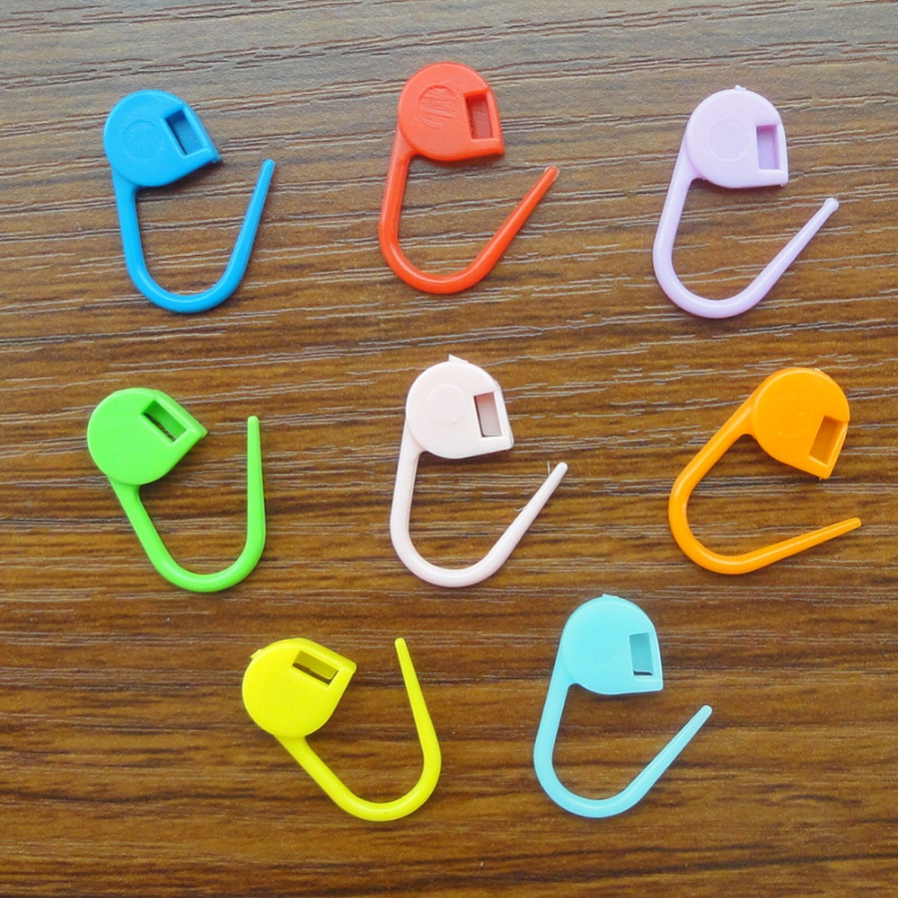 100PCS Plastic Knitting Weave Knitting Crochet Amazing Locking Stitch Needle Clip Markers Holder Fuctional Tools Various Colors