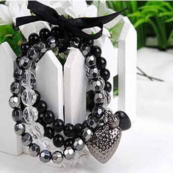 Гаджет  The new heart bow beaded multilayer bracelets bracelets of spades/ Women/Free shipping with $ 10 None Ювелирные изделия и часы