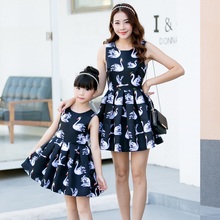 Summer Fashion Women Dress Toddler Girl Dresses Family Matching Outfits Dresses for Mother Daughter Kid Clothes DL01