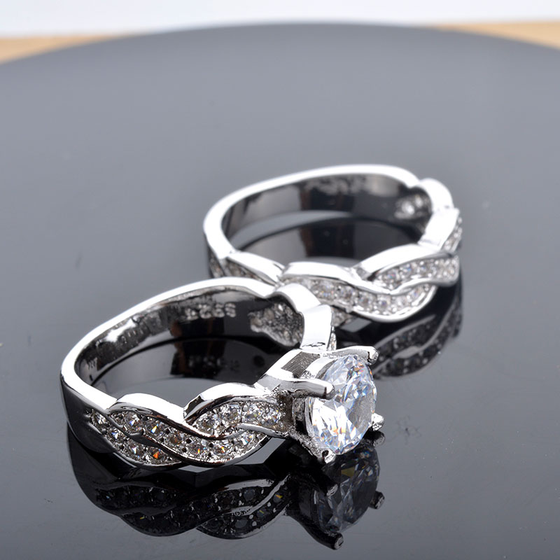 Platinum wave wedding ring