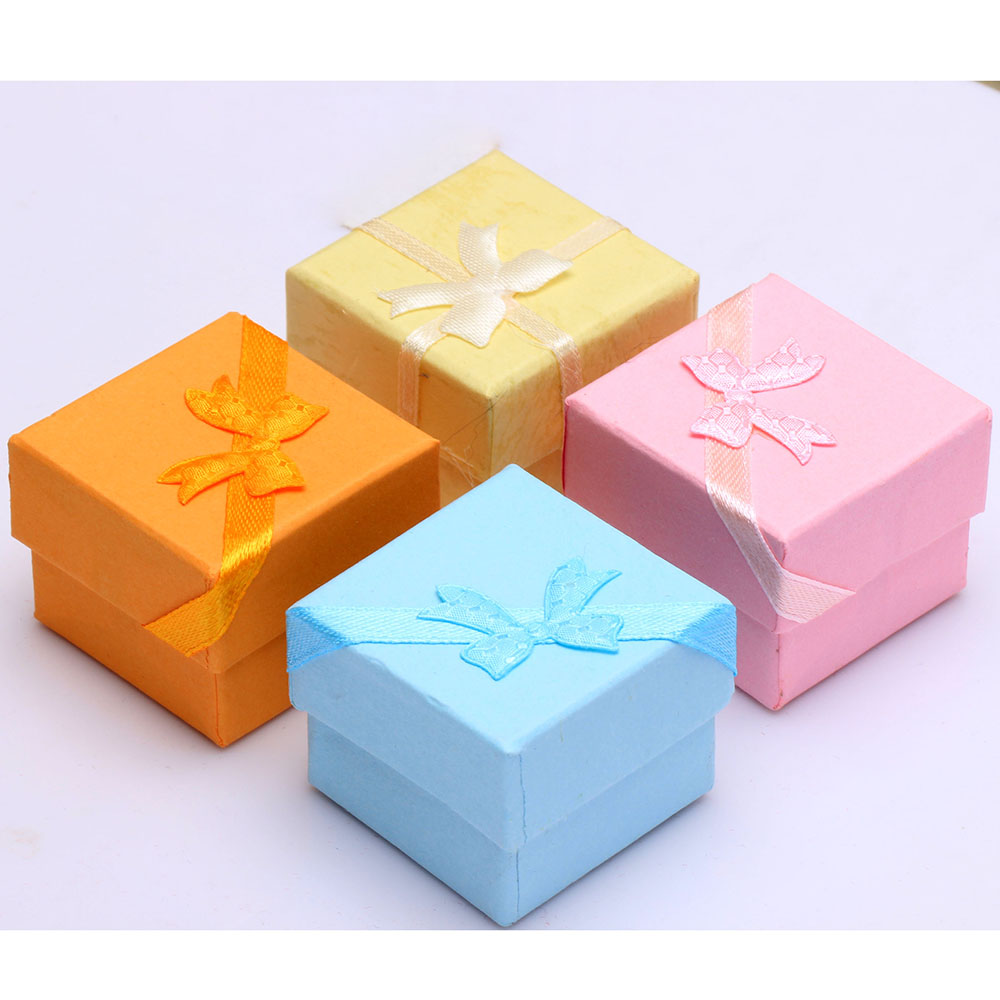 Compra caja del anillo de compromiso online al por mayor de China