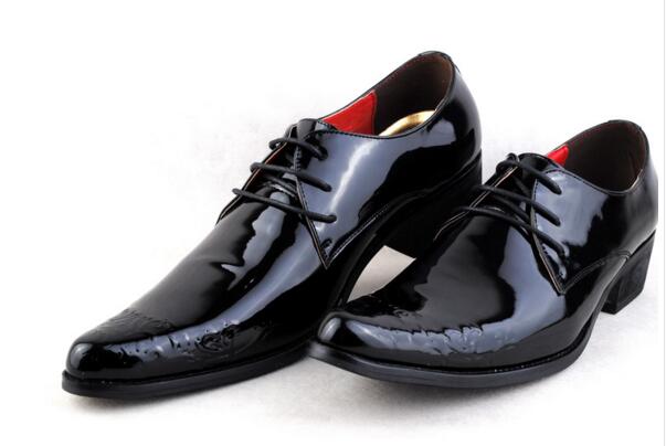 Фотография New Arrival Fashion Men Shoes Oxfords With Print Spring/Autumn Men Flat  Pointed Toe Wedding/Evening Shoes Patent Leather Shoes