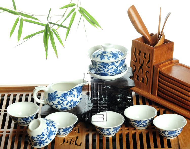 8pcs Delicate Tea Set Qinghua Teapot Blue and White Porcelain Teaset A3TQ01 Free Shipping