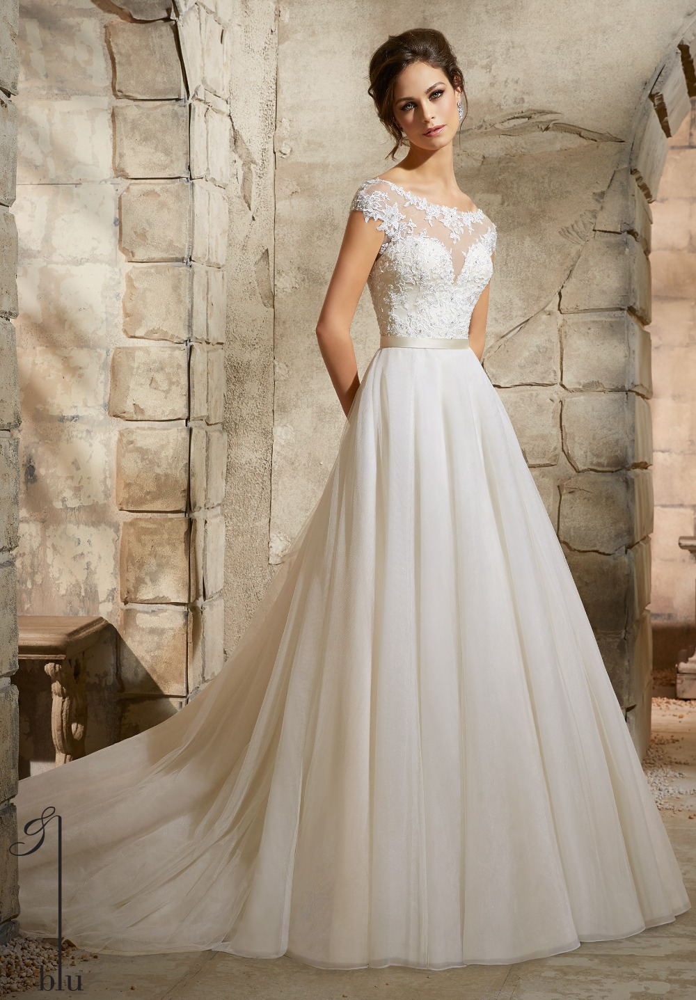 2015 Summer Lace Wedding Dresses
