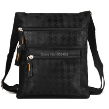 19.5*22.5cm Black and Brown 2 Color Fashion Denim Thread Pattern Bag Men Men’s travel bags Purse QQ1895