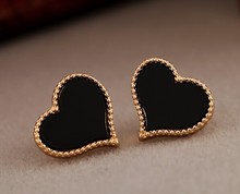 E040 2016 hot new fashion European and American jewelry full of love drip earrings Phnom accessories
