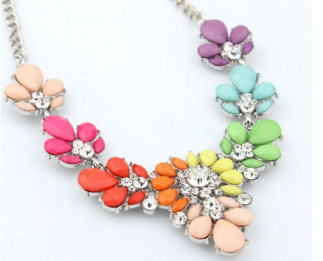 Unique Rhinestone & Crystal Glass Beads Flower Statement Chain Necklace Pendant 