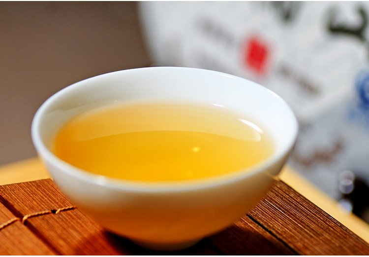 Free Shipping 100g Taiwan High Mountains Jin Xuan Milk Oolong Tea Frangrant Wulong Tea
