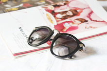 2015 Brand Designer Vintage Trend Sunglasses For Women Men Round Retro Sun Glasses Sports Bike Oculos