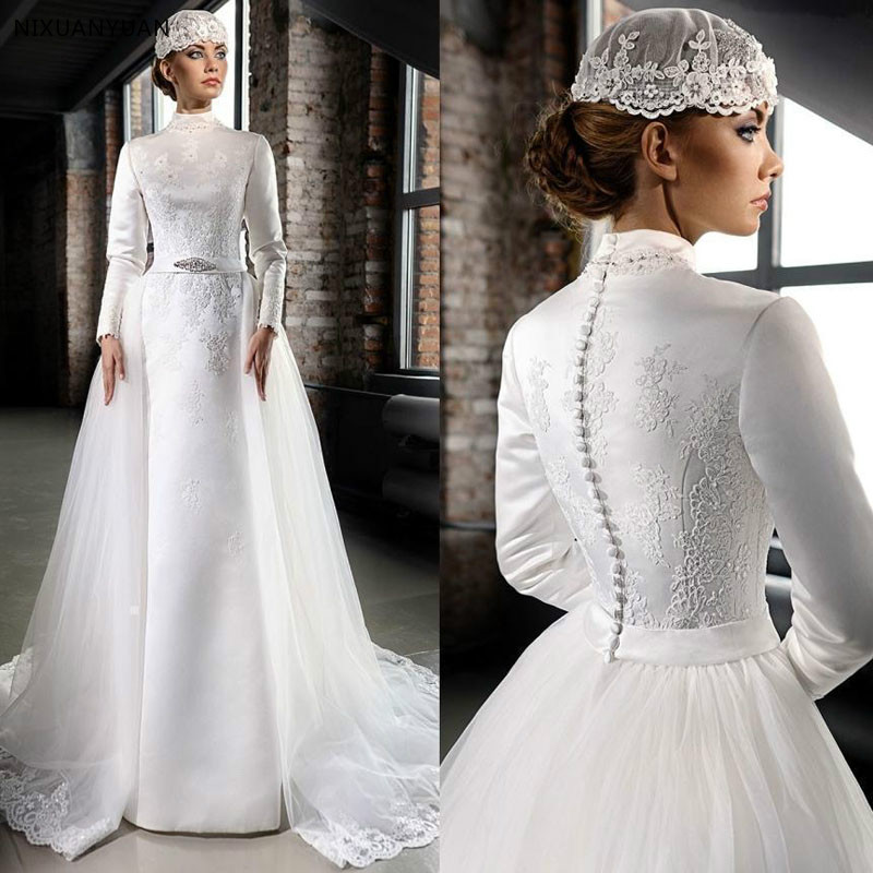 Lace Appliques Satin Bride Gowns 