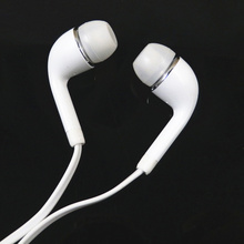 hot sale universal mini in ear sport stereo earphone headphone to ear with mic for samsung