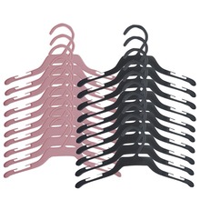 10PCS New Practical Plastic Clothing Pet Hangers Pet Products E1Xc