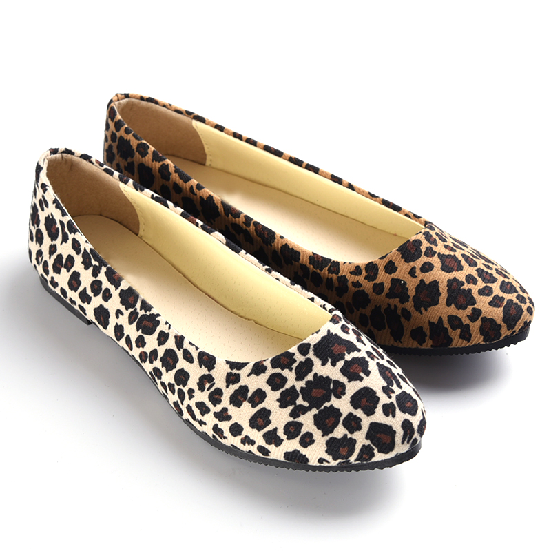 Elegant Women Leopard Flat Shoes Women Casual Soft Shoes Spring and Autumn shoes WS006