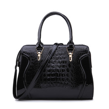 2015 summer paragraph handbag bag middle aged woman middle aged woman mother crocodile bag Messenger bag