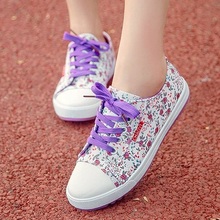 2014 New autumn small broken flower low canvas shoes for casual and comfortable flat shoes women