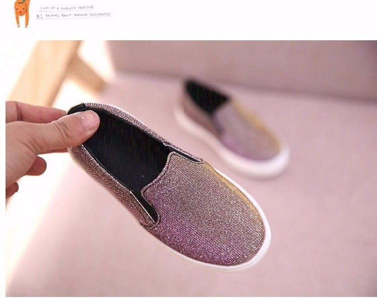 Hot-New-2015-Fashion-Brand-Children-Sneakers-Casual-Breathable-Lights-Kids-Shoes-Canvas-Sequins-Girls-Children-Flat-Sneakers_05