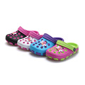 2016 Spring and Summer new children s sandals girls cartoon hole shoes wear non slip baby