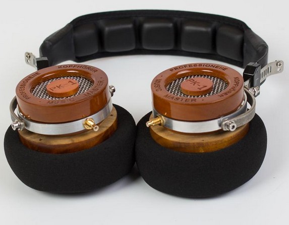Cherrywood Pluggable headset 50MM driver heavy Bass Midrange Accurate Good treble Vocal Female voice Pop types