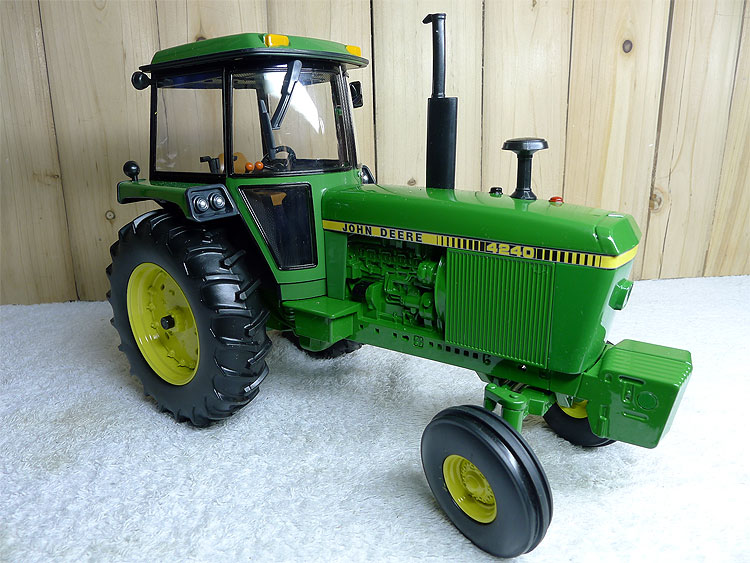 john deere 4240 toy