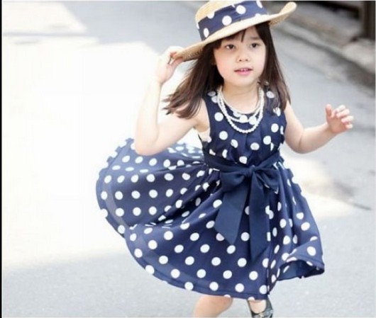 http://g01.a.alicdn.com/kf/HTB1tiHqIXXXXXbaXVXXq6xXFXXXJ/2015-Free-Shipping-1pcs-Retail-3-10Y-Cotton-Woven-Navy-White-Cute-Knee-Length-Princess-Dot.jpg