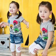 2016 new style boys and girls neutral fashion casual short-sleeved T-shirt cartoon images Children Clothing Send random pattern