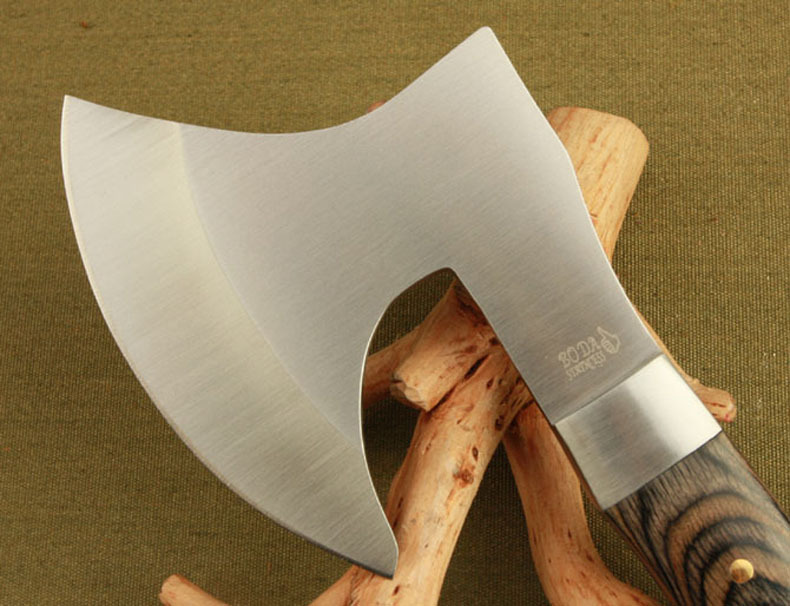 Outdoor climbing camping expedition can be folded more features an axe