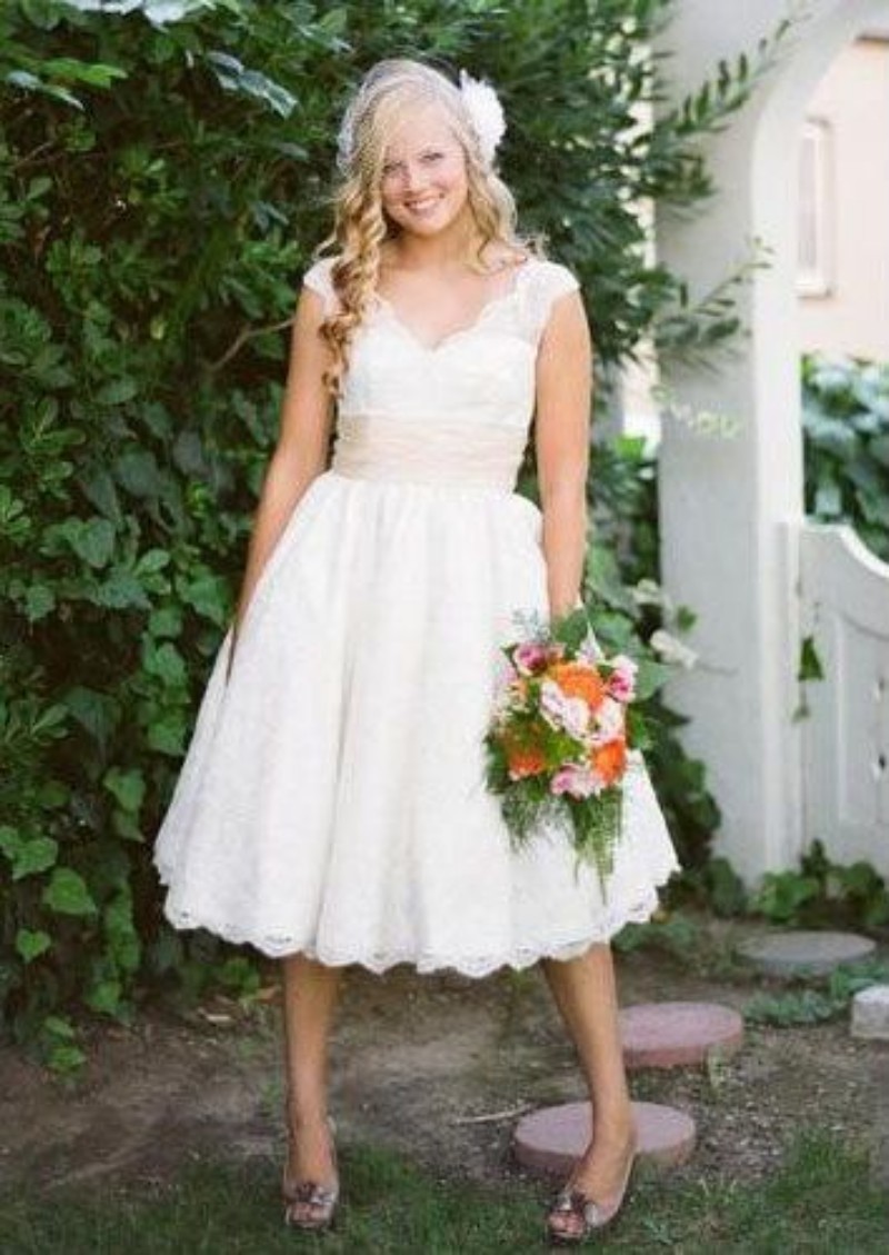 short plus size wedding dress