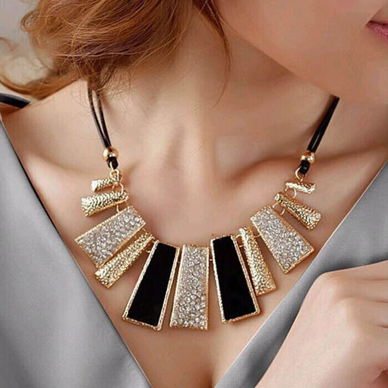      collares             femme