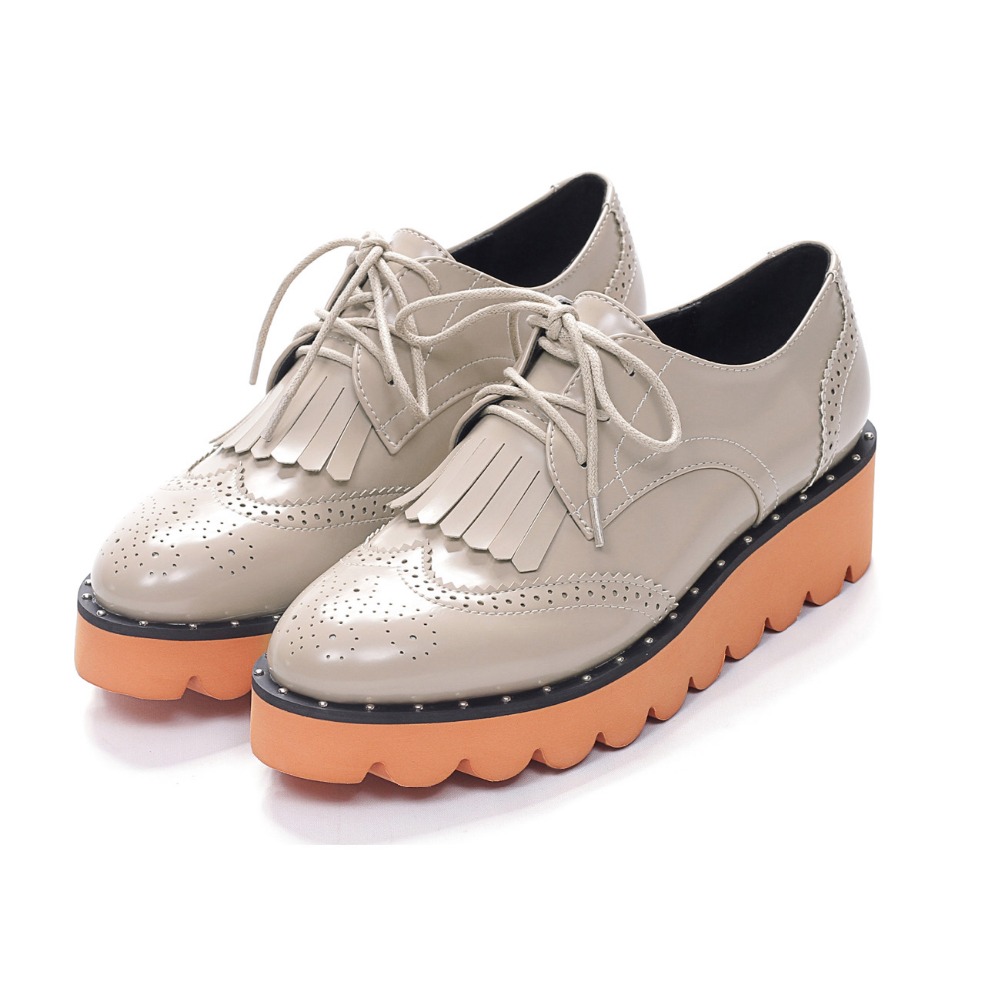 Zapatos de plataforma Los zapatos de mujer más buscados de otoño invierno en Bershka. Zapatos planos, de tacón, botas, botines o zapatillas. ¡Para tus looks con más likes! En esta Plataforma utilizamos cookies propias y de terceros para mejorar su experiencia y nuestros servicios, analizando la navegación en la Plataforma. Si continúa navegando.
