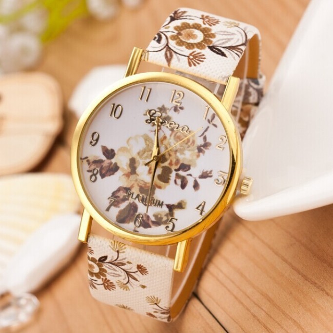 2015 New Geneva Casual Watches Women Luxury Brand Fashion Dress Wristatch Flowers Style Quartz Watch Relogio High Quality Clock