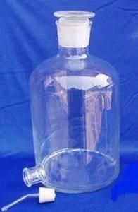 10000ml Glass bottles of distilled water labware