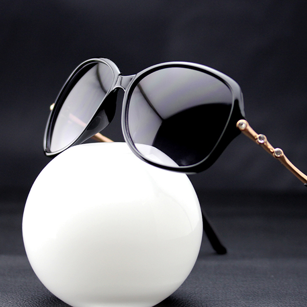 2015 Hot Sale Women s Metal Frame Eyewear Rhinestone Sunglasses Glasses Spectacles 3 Colors