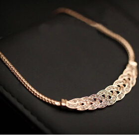 Summer Style Crystal Spiral Necklace For Women Chokers Necklaces Fashion Necklaces Pendants Vintage Snake Chain Necklace