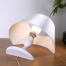 Modern Resin Titanic Desk Lamp Hotel Luminaria De Mesa Fabric Lampshade Bedroom Table Lamp E27 Head Of Bed Lampara Mesa 110 220V