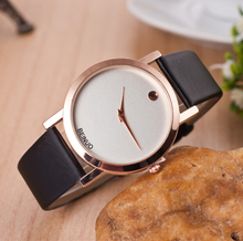 Nueva famosos relojes de cuarzo para mujer cuero del vestido reloj marca de lujo caliente relogio feminino informal mujer montre femme