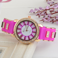 The new 2015 Geneva quartz watch set auger watchcase Tide set auger silicone strap Leisure ladies