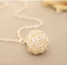 na148 Korean Hot Fashion Silver Plated Chain Hollow Out Ball Long Necklace Pendants for Women Jewelry Accessories Free Shipping
