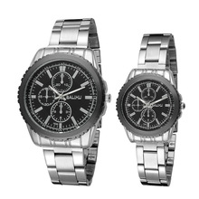 Hombres libres del envío forman amantes de cuarzo resistente al agua tira hombre y mujeres de engranajes del reloj caja de diseño para el regalo