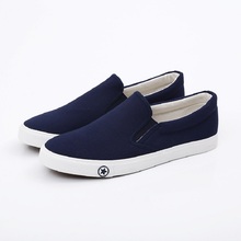 2016 New Fashion Breathable Men Shoes Flat Solid Color Slip on Casual Shoes Men Young Adults Outdoor Brand Canvas Shoes Men EJ35