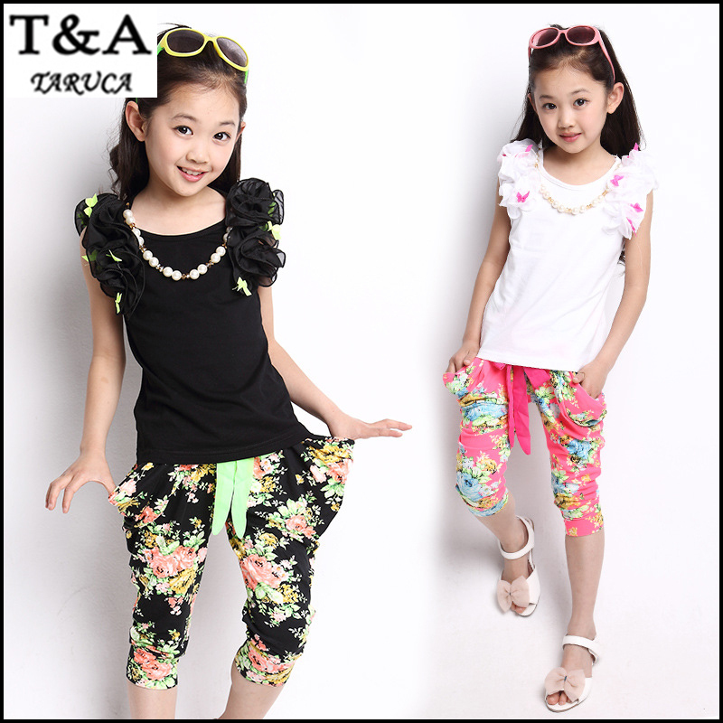 http://g01.a.alicdn.com/kf/HTB1yUPCIXXXXXa8XFXXq6xXFXXXz/15-Summer-font-b-Style-b-font-Baby-Girls-Clothes-Sets-Sleeveless-T-shirt-Floral-Pants.jpg