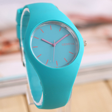 New Geneva Movement Silicone Watch Candy Color Couture Fashion Leisure Watches Wholesale Various Colors