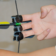 New Medium Sized 3 Fingered Black Leather Three Finger Archery Glove For Archery Recurve Bow And