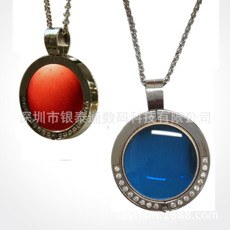 The first exclusive shine Zircon Pendant Necklace movement sleep
